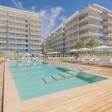 The Summer * リド・ディ・イエゾロ