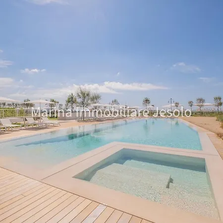 The Summer アパート