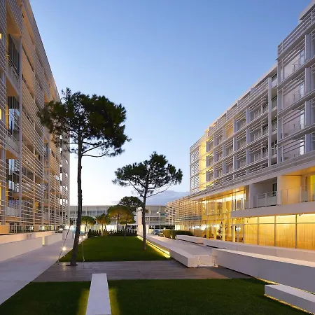 The Summer Apartment