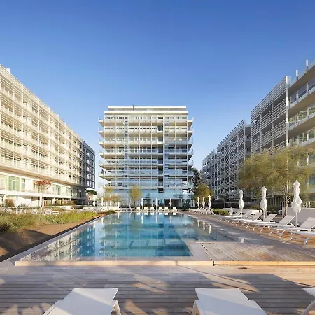 The Summer Apartment