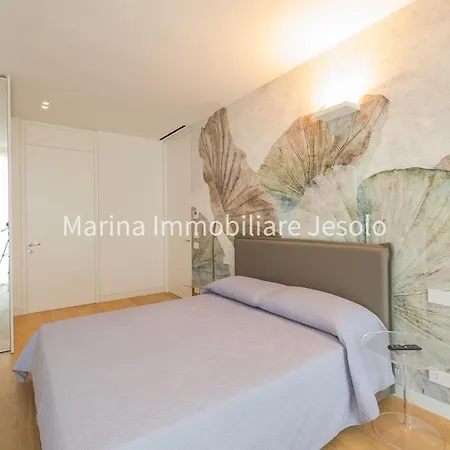 The Summer リド・ディ・イエゾロ