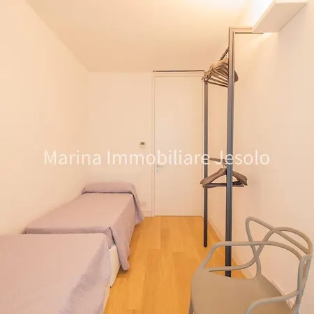 アパート The Summer