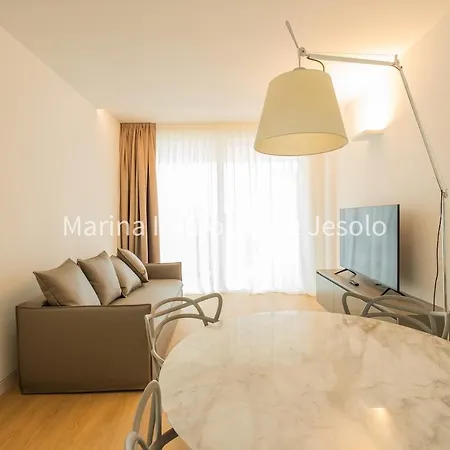 The Summer * リド・ディ・イエゾロ